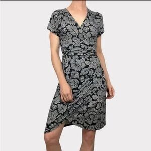Loft navy floral wrap dress, size small, NWT